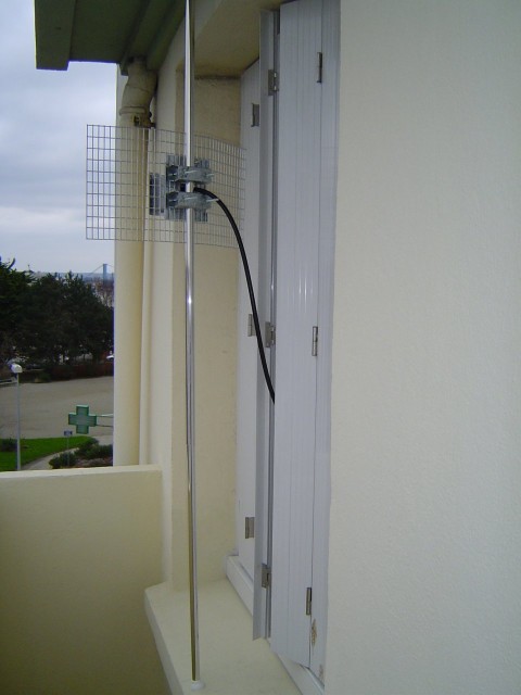 Antenne SD15 sur le balcon